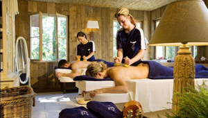 Zur Bleiche Resort und Spa Spreewald
Zur Bleiche Resort und Spa Ambiente
Zur Bleiche Resort und Spa Hotelzimmer
Zur Bleiche Resort und Spa Massage
Zur Bleiche Resort und Spa Wellness