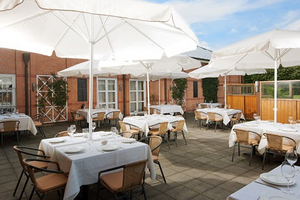 NH Magdeburg Wellnesshotel Magdeburg
NH Magdeburg Hotelzimmer
NH Magdeburg Restaurant
NH Magdeburg Terrasse
NH Magdeburg Wellnessbereich